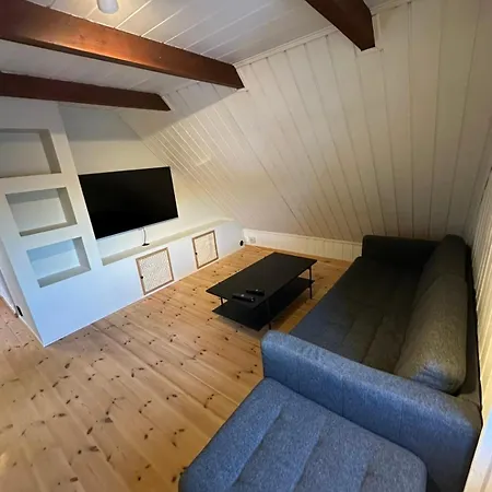 Great Overlooking Apartment *